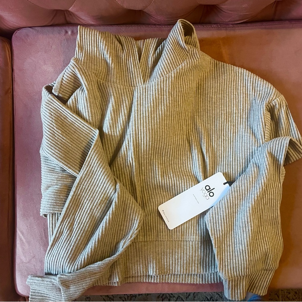 Alo Muse Hoodie in Gravel Heather